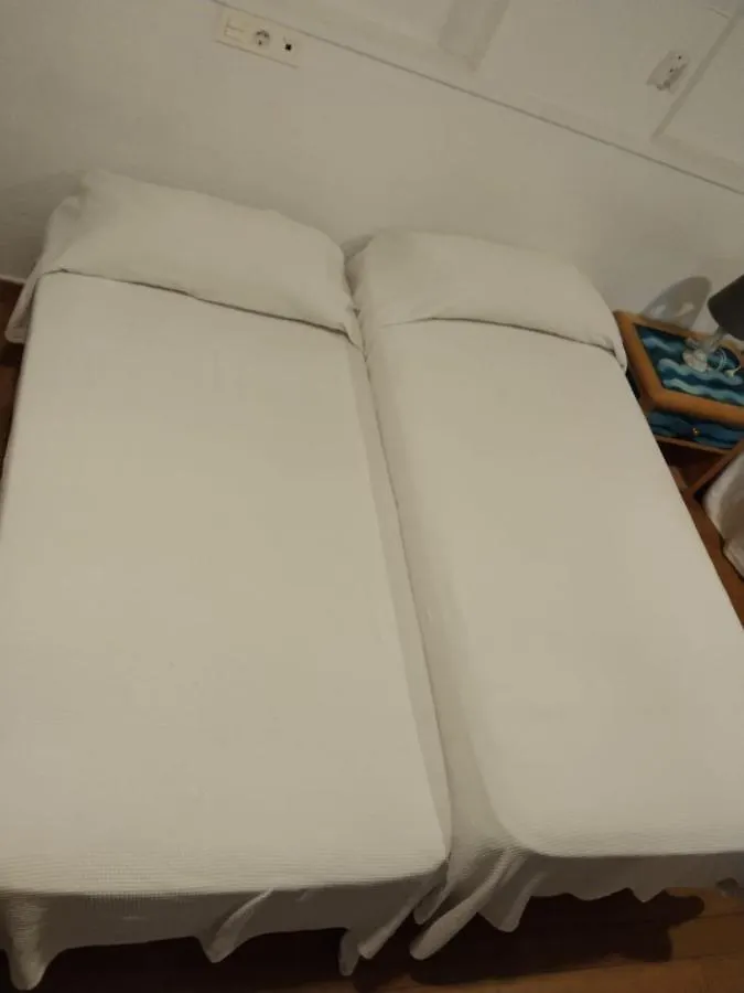 Joy Beach B&B 토레몰리노스