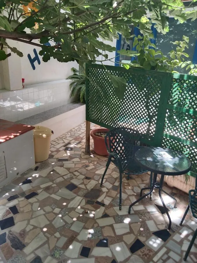Joy Beach B&B 토레몰리노스 호스텔