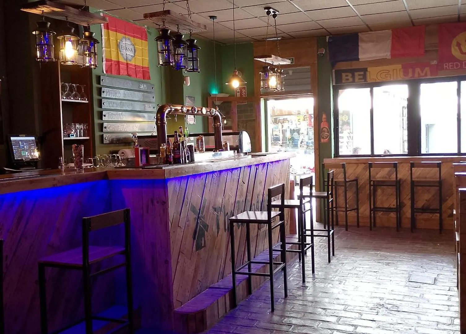 Joy Beach B&B 토레몰리노스 0*,  스페인
