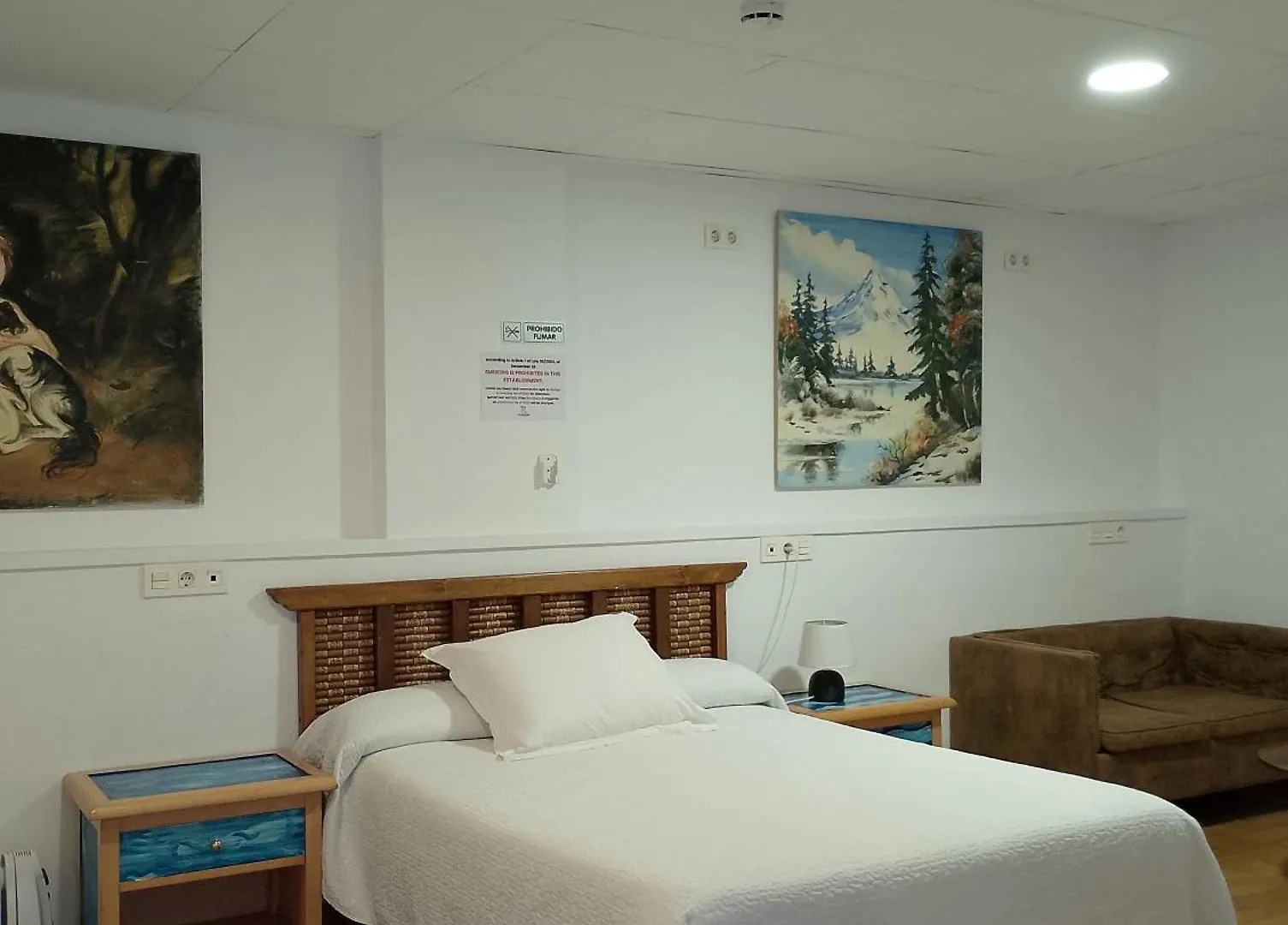 Joy Beach B&B 토레몰리노스 0*,